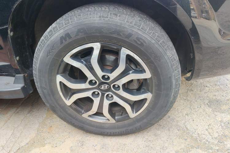 Used Hyundai Tucson 2013 2.0L Manual Two-Wheel Drive Fashion Edition
