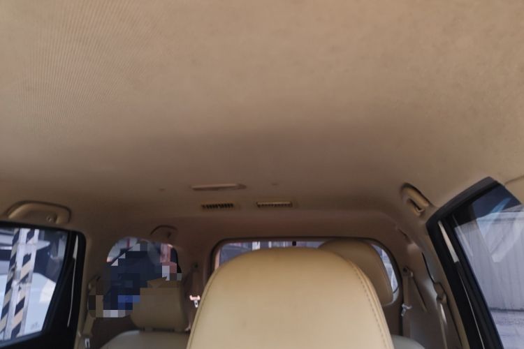 Used Baojun 730 2016 1.5T Manual Comfort Version 7 Seats Headliner