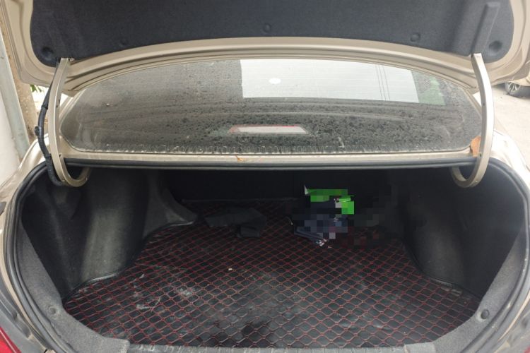 Used Geely Auto Emgrand 2017 Sedan Million Edition 1.5L Manual - Upward Version
