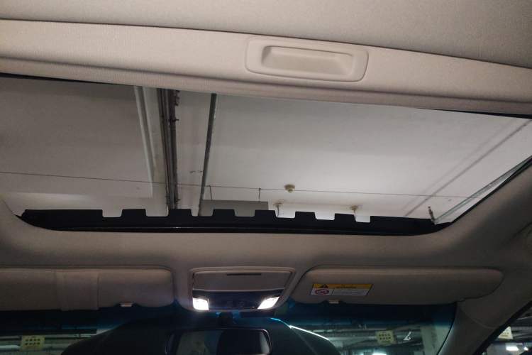 Used Honda Elysion 2016 2.4L Luxury Edition
