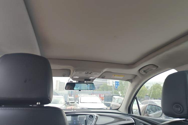 Used Buick Envision 2018 20T Two-Wheel-Drive Leading Model Headliner