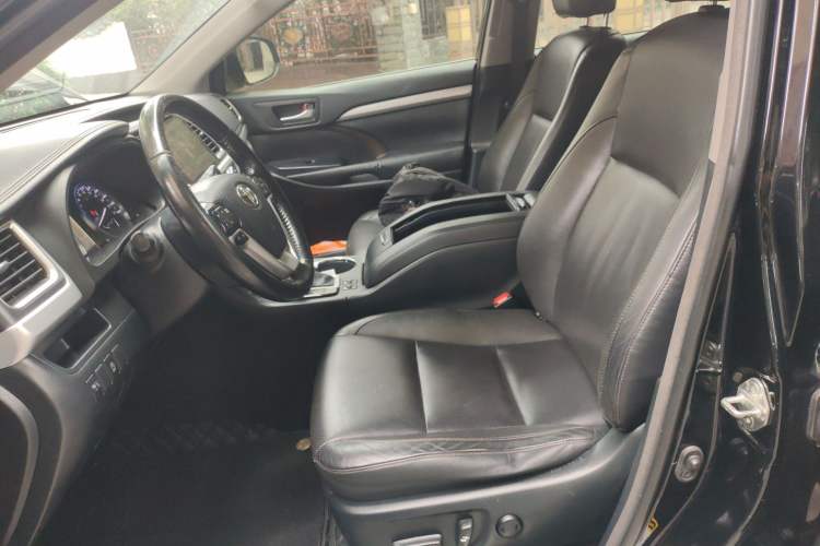 Used Toyota Highlander 2015 2.0T Four-Wheel Drive Luxury Edition 7-Seater