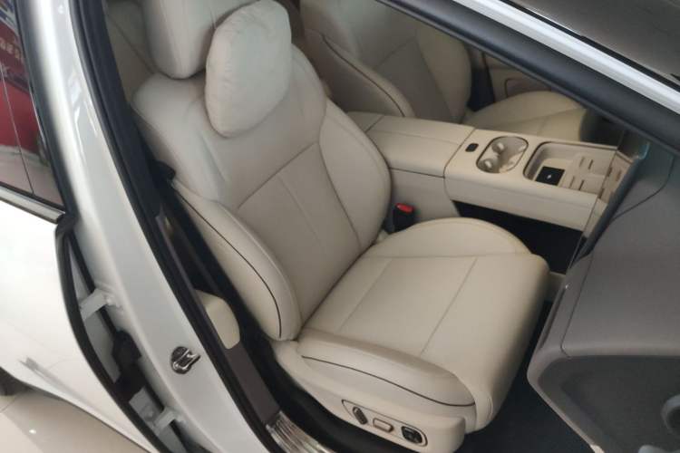 Used Li Auto i6 2025 Model Two-Wheel-Drive Standard Type Right Front Seat