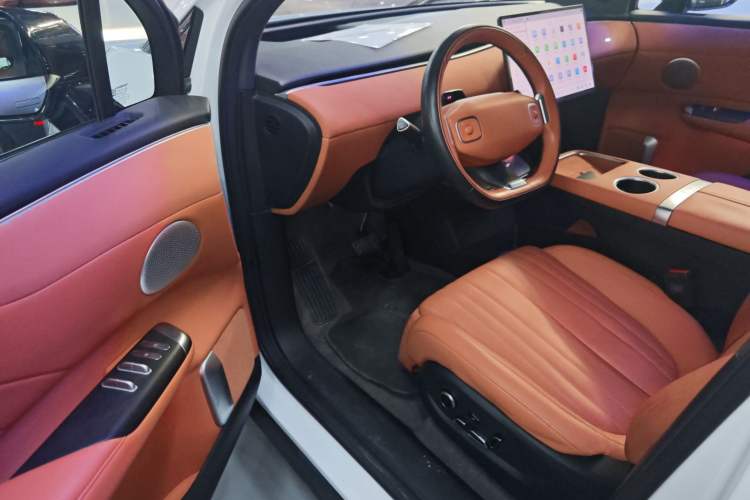 Used CHANGAN NEVO E07 2025 All-Electric 4x4 with 90 kWh Max Intelligent Driving Version
