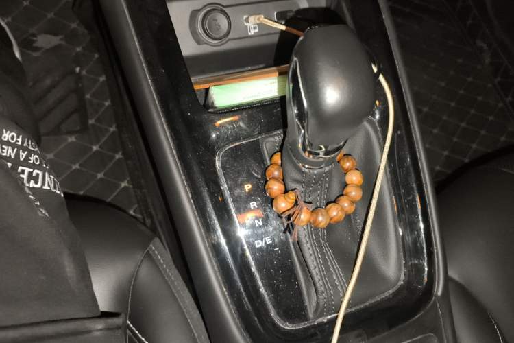 Used Roewe i5 2020 1.5L Automatic 4G Connect Luxury Flagship Edition
