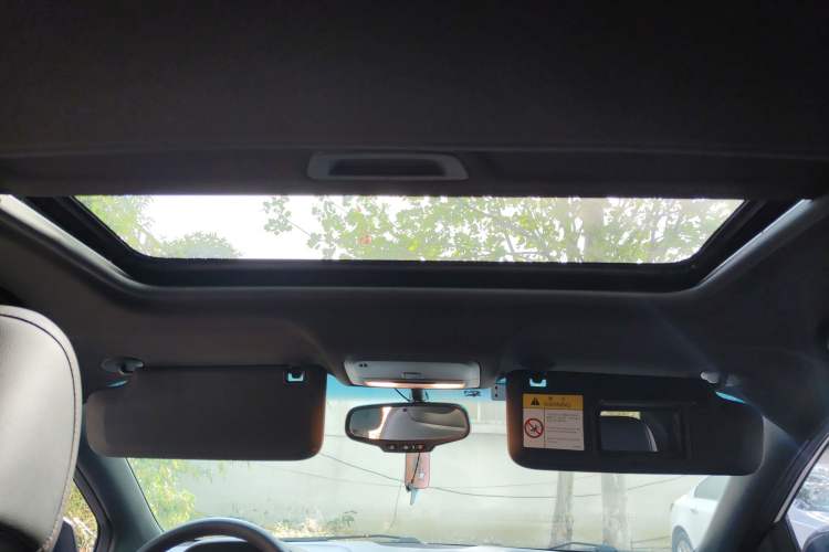 Used Chevrolet Monza 2019 RS 330T Automatic Comfort Edition China VI Standard Headliner