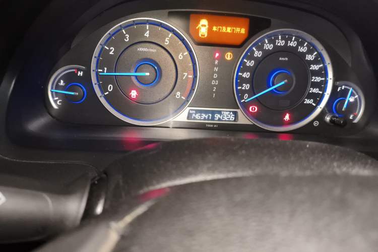 Used Honda Crosstour 2016 2.4L Luxury Edition Odometer Close Up