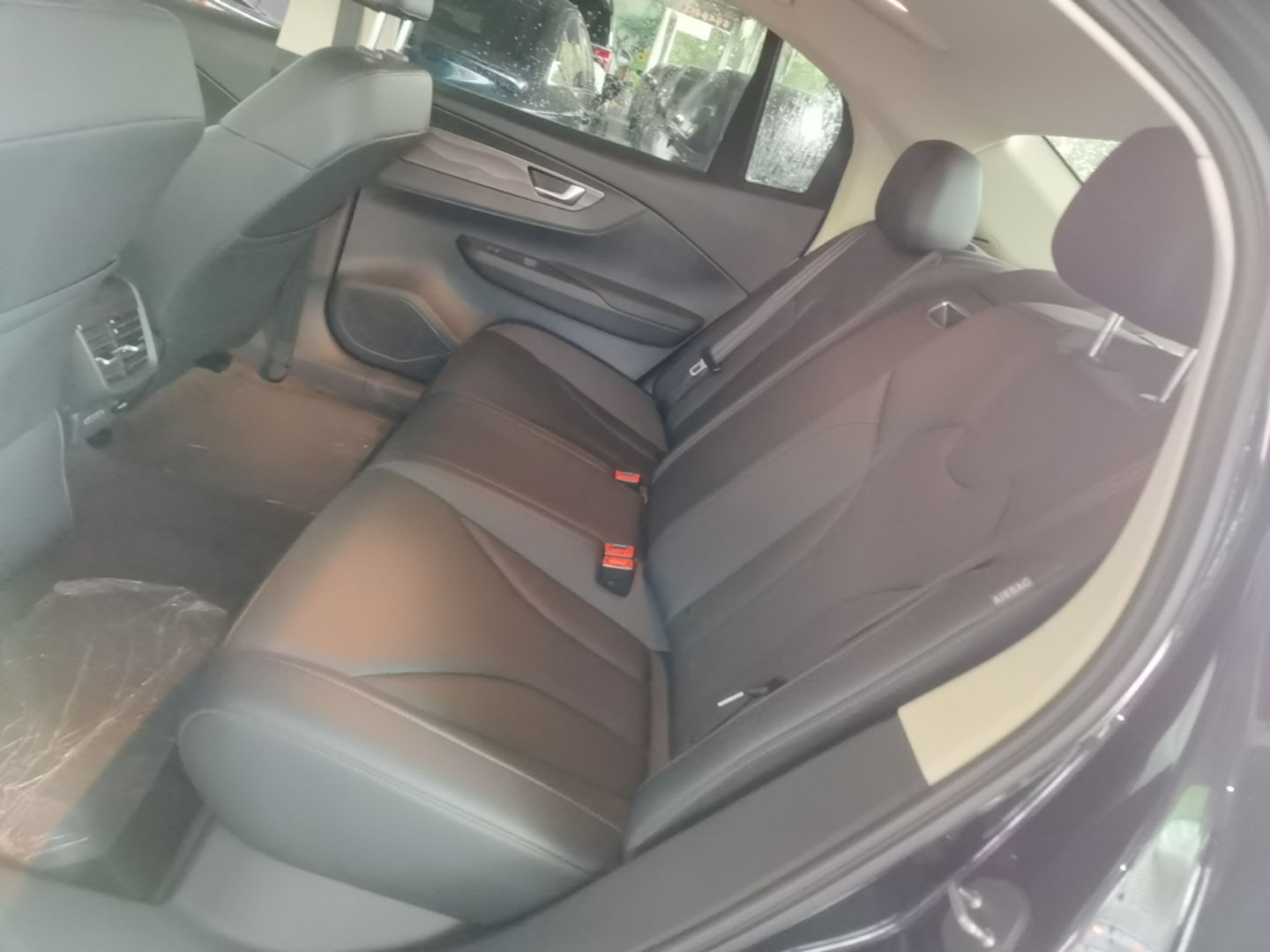 Hongqi E-QM5 2022 431 km Charge & Enjoy Edition — снимка 20