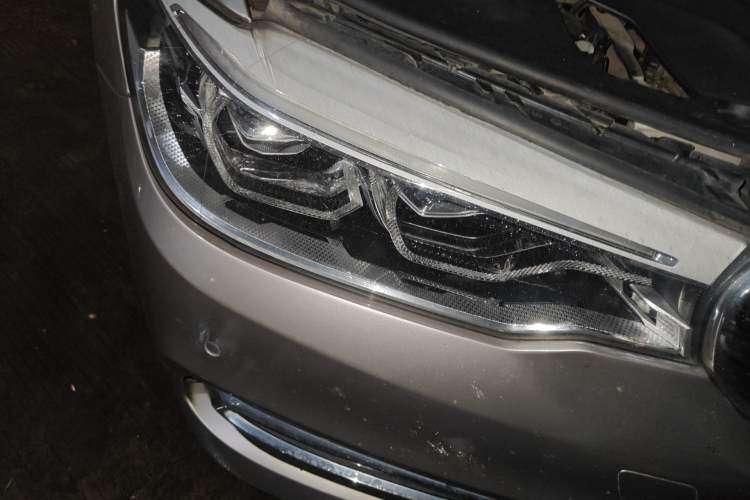 Used BMW 5 Series 2018 Facelifted 530Li Luxury Edition Premium Package
