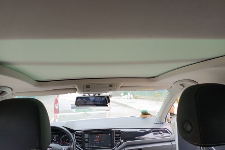 Used Volkswagen T-ROC 2019 280TSI DSG Two-Wheel Drive Comfort Version China VI Standard Headliner