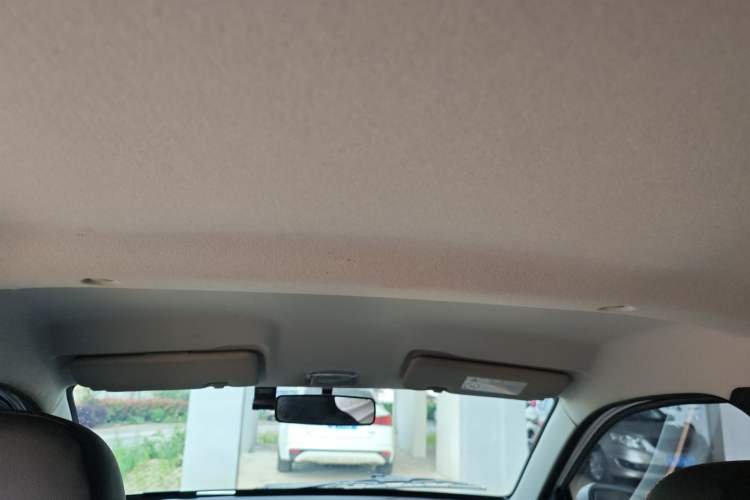 Used Dongfeng NAMMI BOX 2022 Chasing Wind Edition 331 km Standard Model
