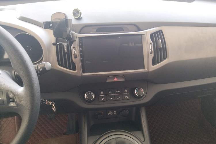 Used Kia Sportage R 2016 2.0L Manual Two-Wheel Drive GL Trim
