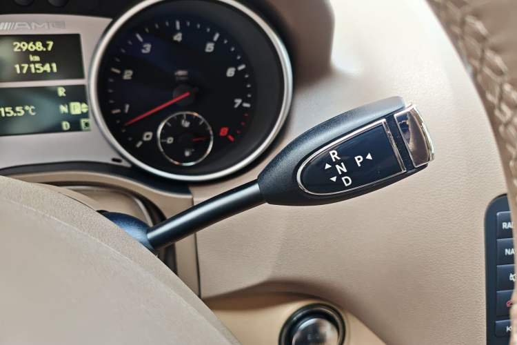 Used Mercedes-Benz M-Class AMG 2011 AMG ML 63 Gear Lever