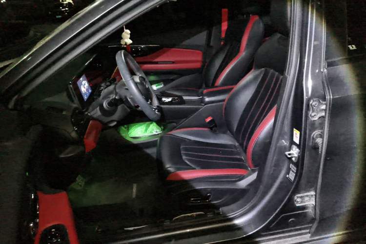 Used GAC Trumpchi EMPOW 2021 270T DCT J15 Version Left Front Seat