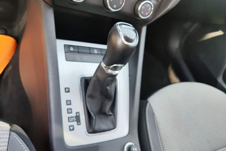 Used Skoda Octavia 2017 1.6L Automatic Chuanxing Edition
