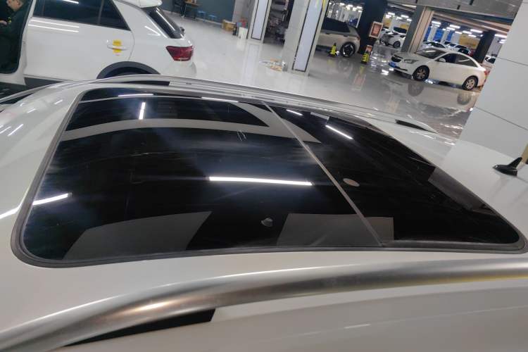 Used Volkswagen T-ROC 2020 280TSI DSG Two-Wheel-Drive Elite Version