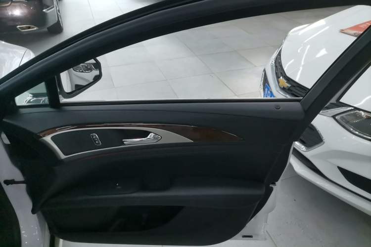 Used Lincoln MKZ 2018 2.0T Premium Edition