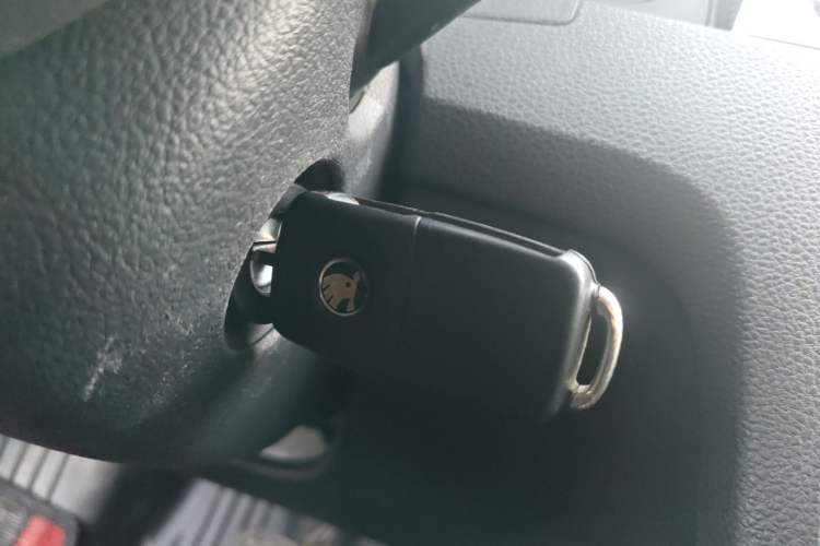 Used Skoda Rapid Spaceback 2018 1.6L Automatic Sport Edition Vehicle Key