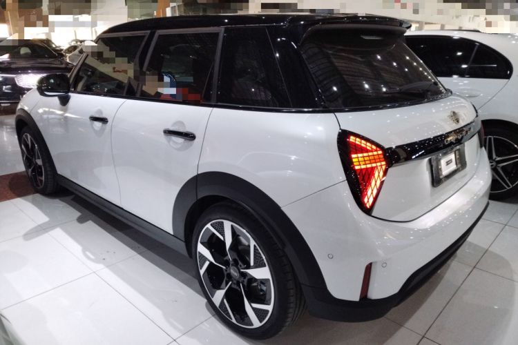 Used MINI MINI 2025 2.0T COOPER S Artist Five-Door Edition