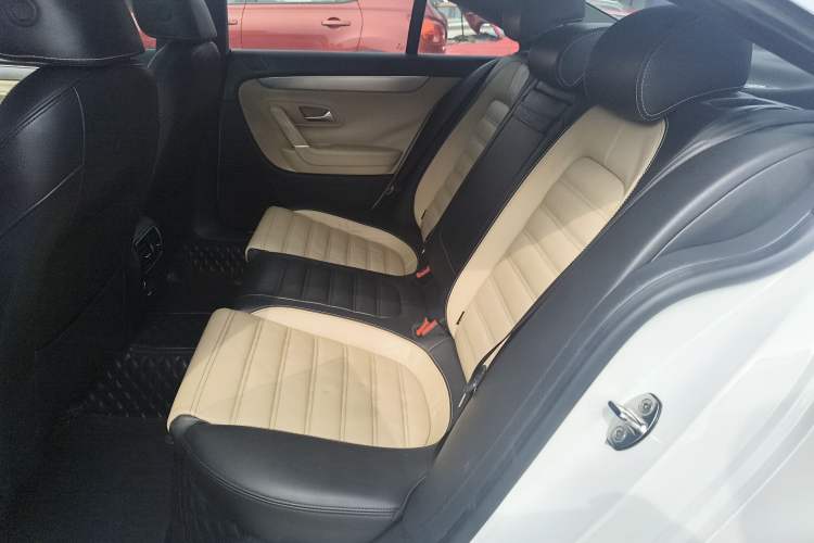 Used Volkswagen FAW-Volkswagen CC 2015 1.8TSI Prestige Model
