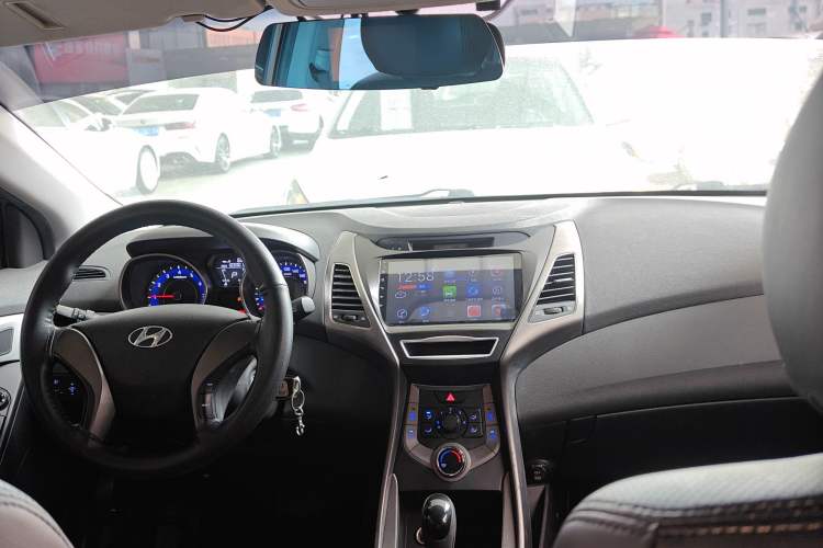 Used Hyundai Elantra (5th Generation / Langdong) 2012 1.6L Automatic Fashion Edition
