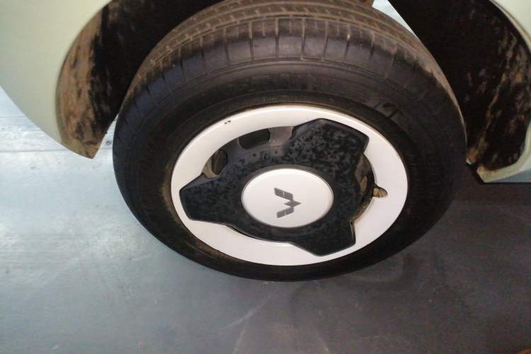 Used Wuling Hongguang MINIEV 2022 Macaron Premium Model – Lithium Iron Phosphate