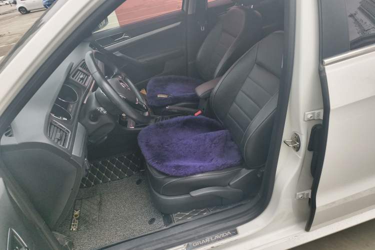 Used Volkswagen Gran Lavida 2017 180TSI DSG Comfort Edition Left Front Seat