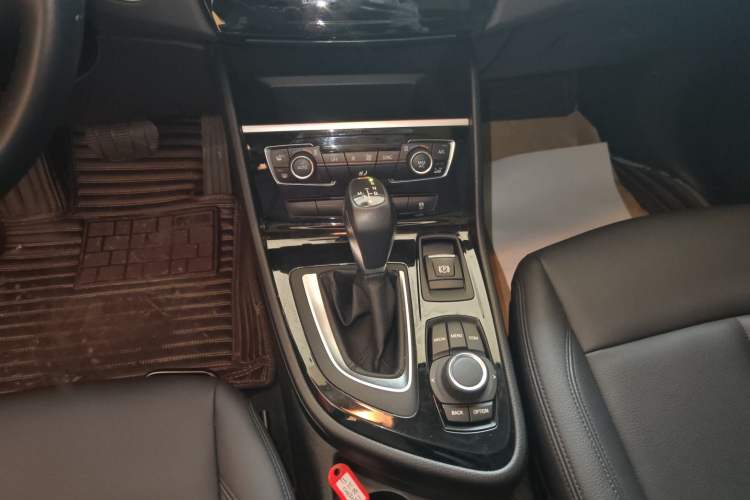 Used BMW 2 Series Active Tourer 2018 218i Leading Model Gear Lever