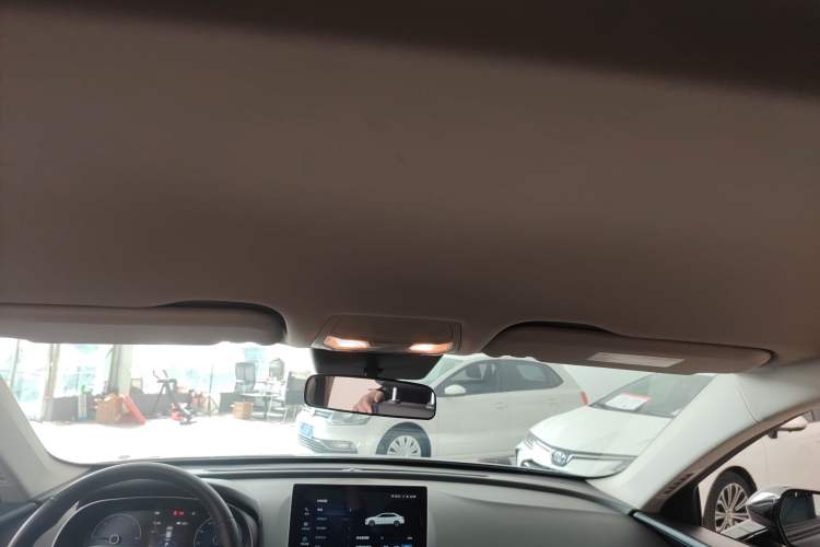 Used Hongqi E-QM5 2021 Online Booking Charging Basic Edition 5 Seats Headliner