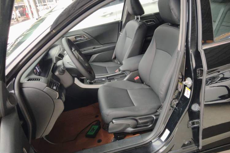 Used Honda Accord 2015 2.0L LX Comfort Edition