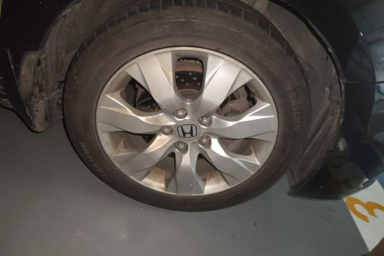 Used Honda Accord 2011 2.4L EX Right Front Wheel Hub