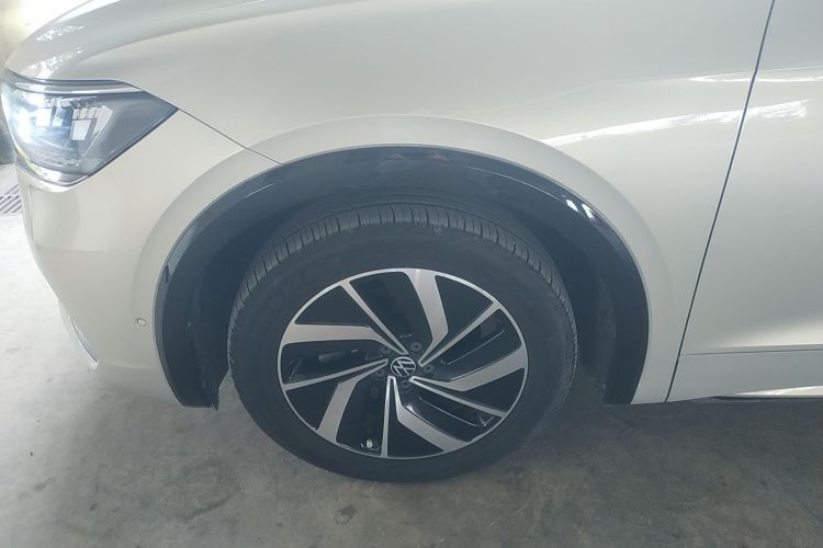 Used Volkswagen Viloran 2020 330TSI Luxury Edition
