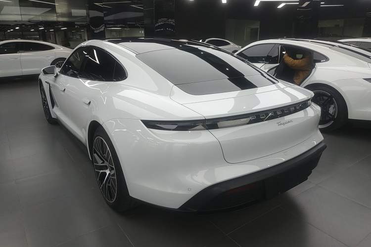 Used Porsche Taycan 2022-Year Updated Taycan
