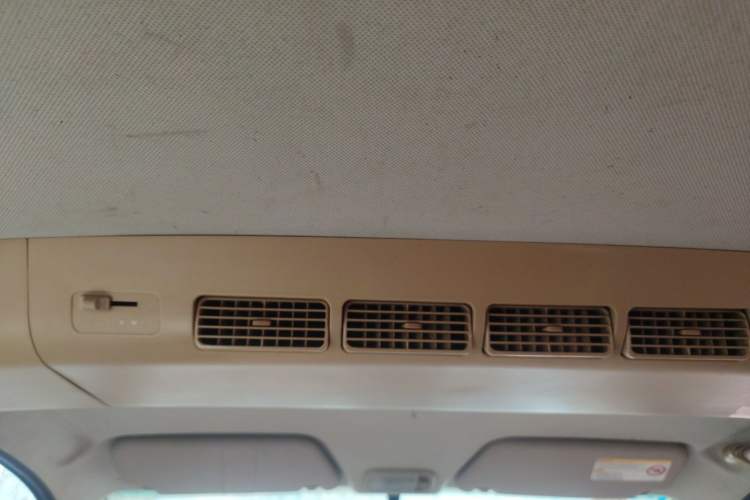 Used Wuling Hongguang 2014 1.2L Standard Model China IV