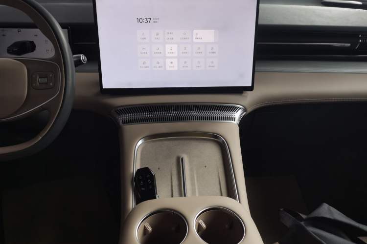 Used XPeng X9 2025 740 Ultra-Long Range Max