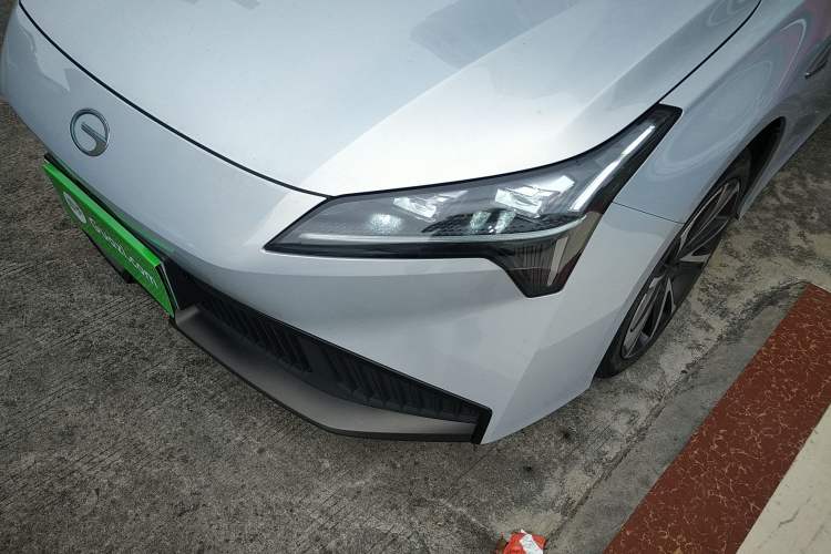 Used AION S Plus 2023 70 Intelligent Edition Lithium Iron Phosphate Left Front Headlight