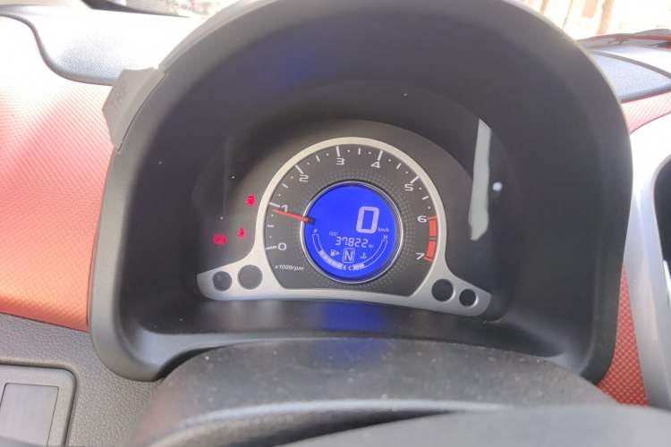 Used CHANGAN Benni 2015 1.4L IMT Sunroof Version China IV Standard
