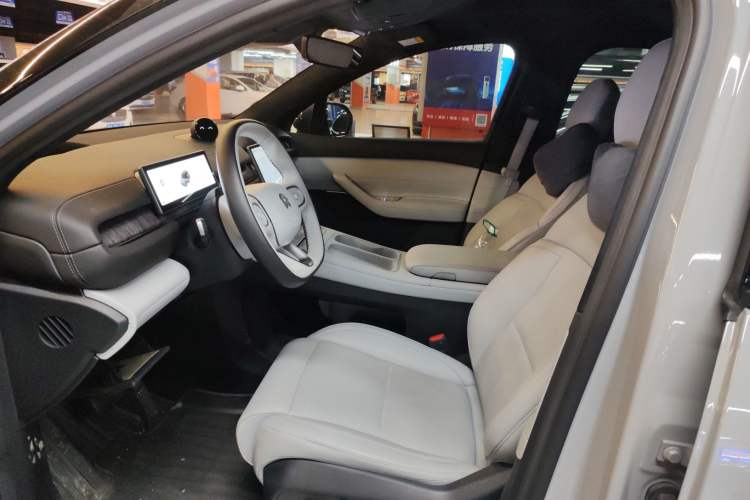 Used Nio ES6 2023 75 kWh
