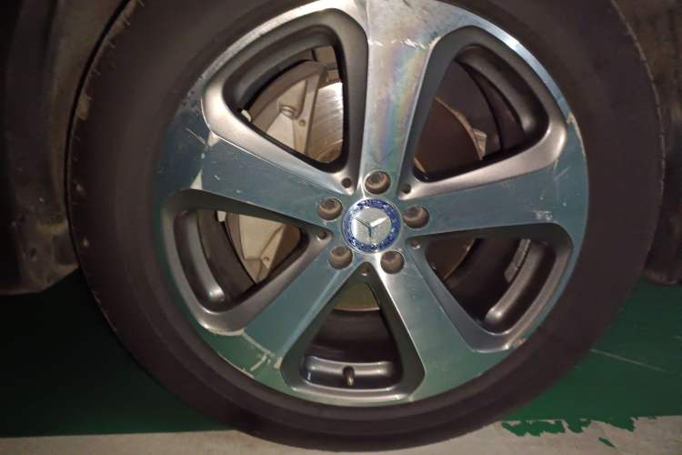 Used Mercedes-Benz GLC 2016 GLC 300 4MATIC Dynamic Model