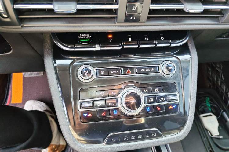 Used Lincoln Corsair 2022 2.0T Two-Wheel Drive Deluxe Edition