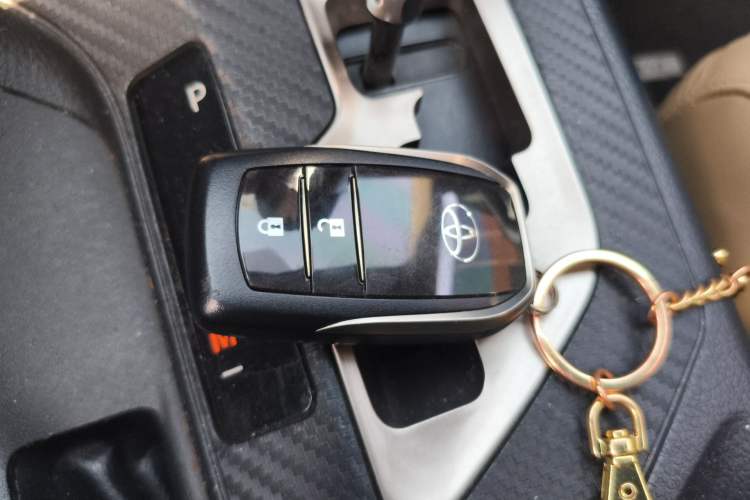 Used Toyota RAV4 2013 2.0L CVT Four-Wheel Drive New Edition
