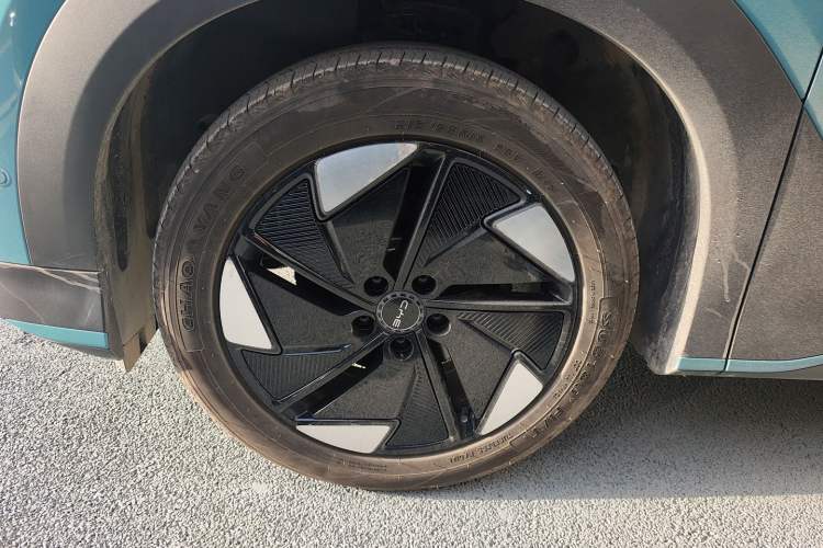 Used BYD Sealion 05 EV 2025 520 km Flagship SmartDrive Version Left Front Wheel Hub