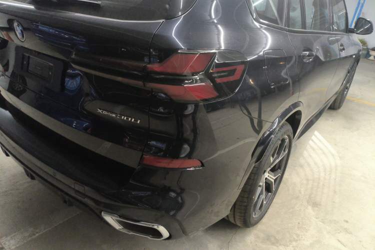 Used BMW X5 2025 Model, xDrive 30Li Prestige M Sport Night Package
