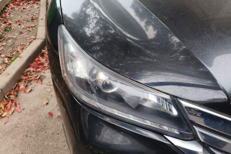 Used Honda Accord 2015 2.0L LXS Elite Edition Right Front Headlight