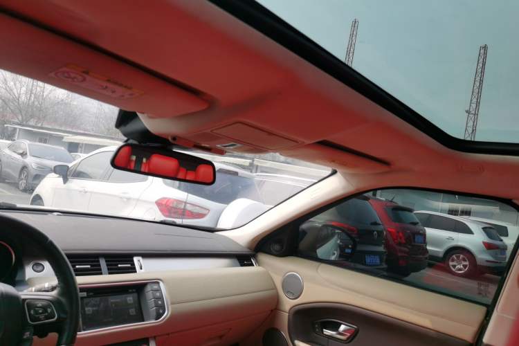 Used Land Rover Range Evoque 2016 2.0T SE Smart Glow Edition
