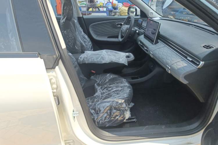 Used Dongfeng NAMMI 01 2024 New Edition 330 Plus Smart+
