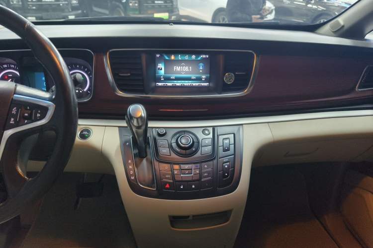 Used Buick GL8 2017 25S Luxury Version China V Standard