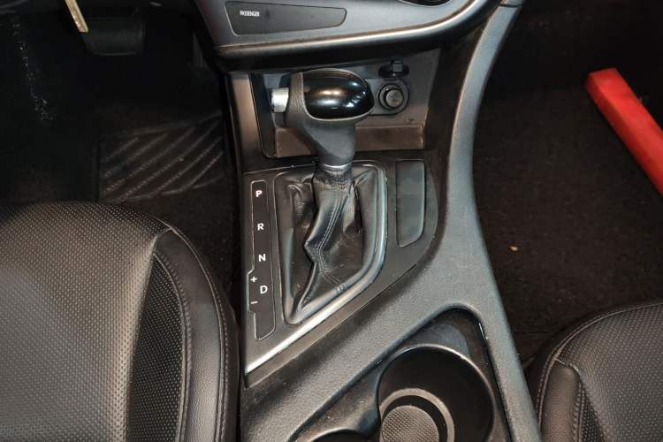 Used Kia K5 2015 2.0L Automatic GLS
