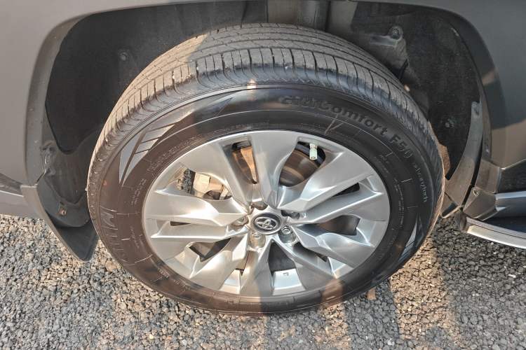 Used Toyota Wildlander 2021 2.0L CVT 4x4 Luxury Edition
