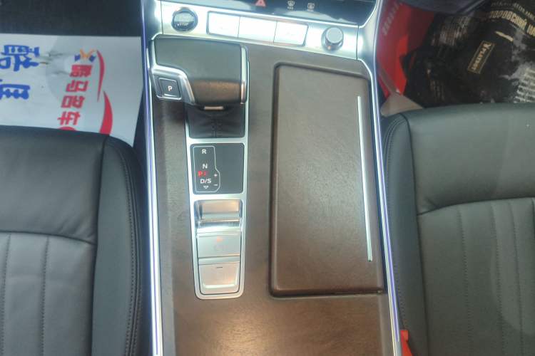 Used Audi A6 2021 allroad quattro Explorer 55 TFSI Prestige Off-Road Model
